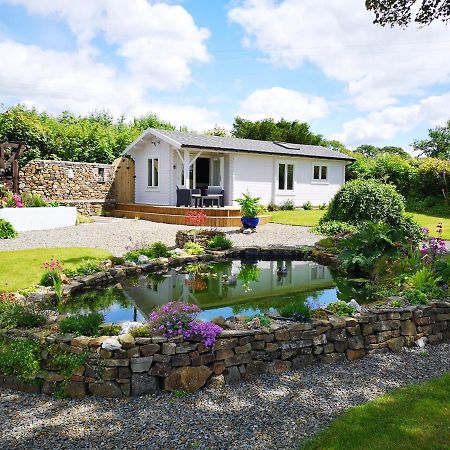 Sunset Hideaway Villa Narberth Exterior photo