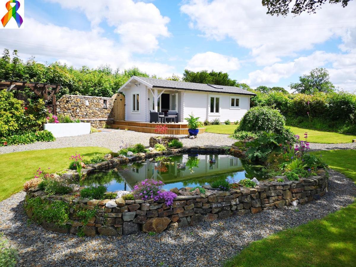Sunset Hideaway Villa Narberth Exterior photo